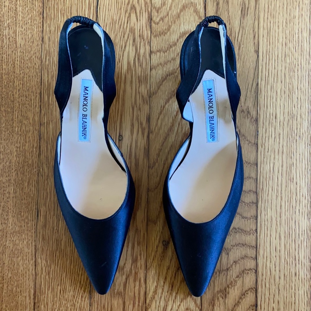 Manolo Blahnik Vintage Carolyne Satin Low-Heel Slingback Pumps, Black.